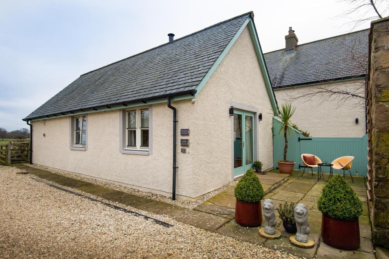 Bastle Retreats Farm Cottage Duns Dış mekan fotoğraf